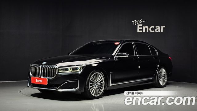 BMW 7-Series 730Ld xDrive Design Pure Excellence — пробег 105 060 км — фото 1 из 5