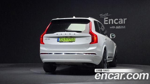 Volvo XC90 T8 Ultimate Bright Hybrid — пробег 66 359 км — фото 4 из 5