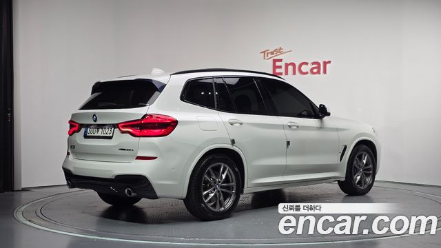 BMW X3 xDrive 30e M Sport — пробег 61 248 км — фото 2 из 5