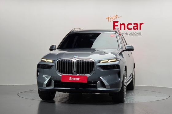 BMW X7 xDrive 40i Design Pure Excellence 6-Seater — пробег 57 782 км — фото 3 из 5