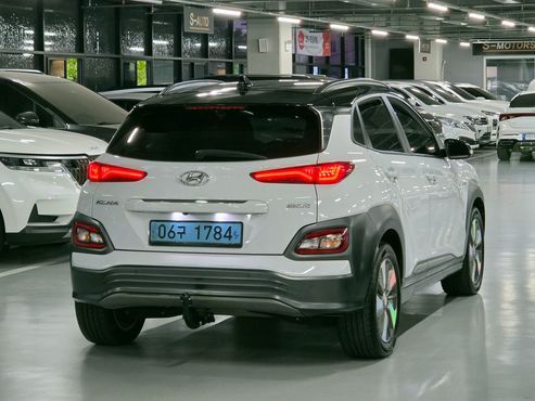 Hyundai Kona Premium — пробег 334 922 км — фото 4 из 5