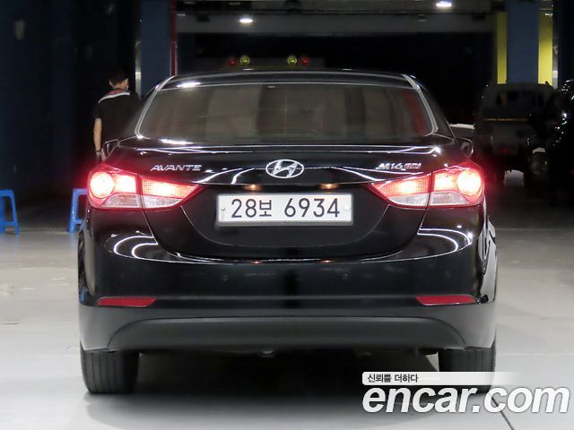 Hyundai AVANTE M16 GDI Premier — пробег 114 010 км — фото 3 из 5