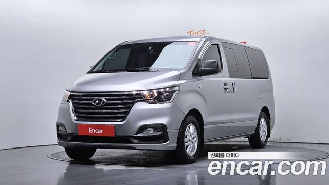Hyundai Starex Van 5-Seater Modern — пробег 282 789 км — фото 1 из 5