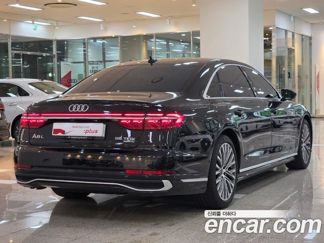Audi A8 55 TFSI Quattro Premium LWB — пробег 44 700 км — фото 2 из 5