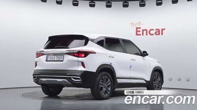 Kia Seltos из Кореи Encar