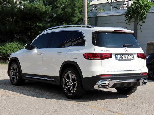 Mercedes-Benz GLB-Class GLB250 4MATIC — пробег 100 464 км — фото 3 из 5