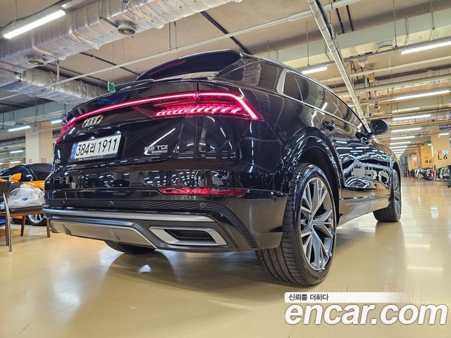 Audi Q8 50 TDI Quattro Premium — пробег 123 068 км — фото 4 из 5