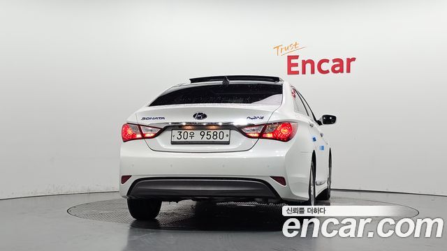 Hyundai Sonata 2.0 Smart — пробег 113 759 км — фото 4 из 5