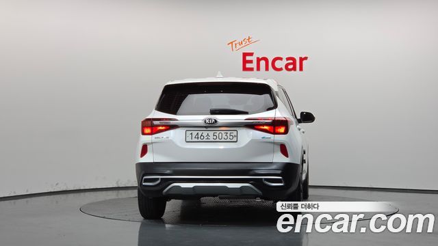 Kia Seltos из Кореи Encar