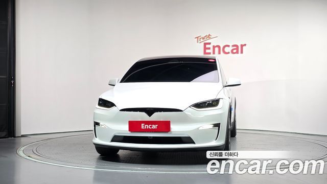 Tesla Model X AWD — пробег 2 479 км — фото 3 из 5