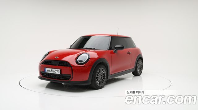 Mini Cooper Essential — пробег 9 092 км — фото 1 из 5