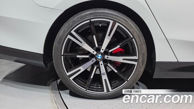 BMW 5-Series 530i xDrive M Sport Pro Special Edition — пробег 42 491 км — фото 5 из 5