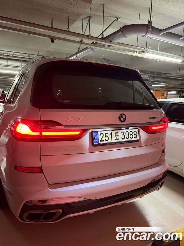 BMW X7 xDrive 40i M Sport 6STR — пробег 142 884 км — фото 2 из 5