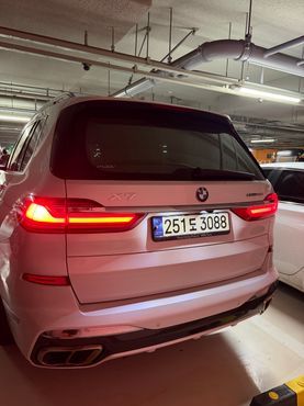 BMW X7 xDrive 40i M Sport 6STR — пробег 142 884 км — фото 4 из 5