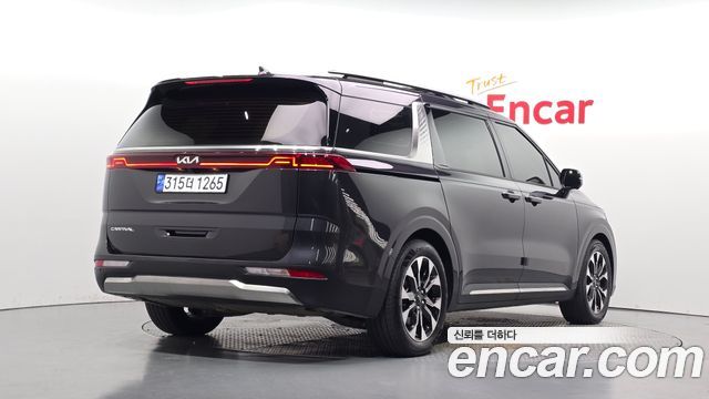 Kia Carnival Diesel 7-Seater Signature — пробег 31 127 км — фото 2 из 5