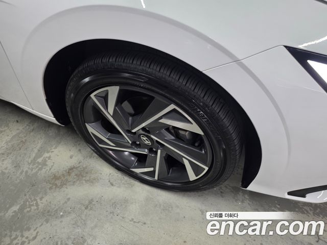 Hyundai AVANTE 1.6 Modern — пробег 40 000 км — фото 4 из 5