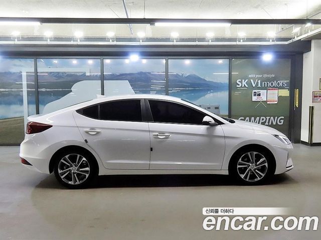 Hyundai AVANTE 1.6 Smart — пробег 111 069 км — фото 3 из 5