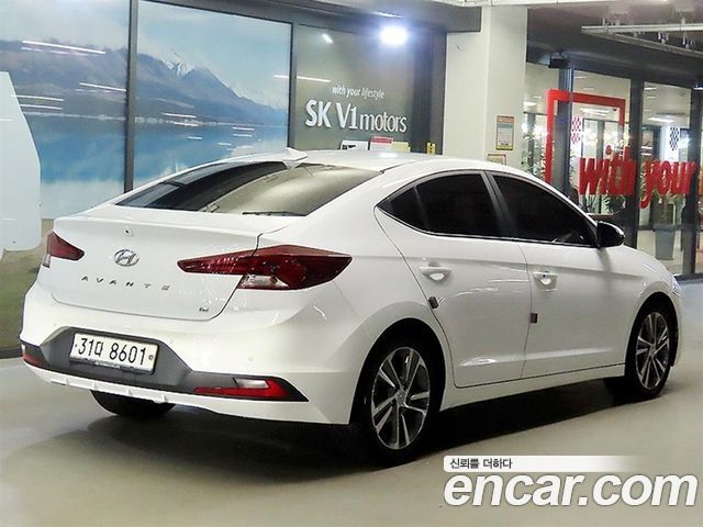 Hyundai AVANTE 1.6 Smart — пробег 111 069 км — фото 4 из 5
