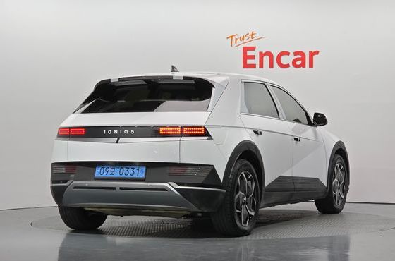 Hyundai Ioniq5 Standard Exclusive — пробег 9 600 км — фото 2 из 5