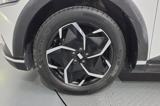 Hyundai Ioniq5 Standard Exclusive — пробег 9 600 км — фото 5 из 5