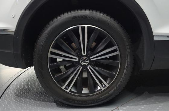 Volkswagen Tiguan 2.0 TDI Premium — пробег 41 339 км — фото 5 из 5