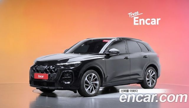 Audi Q5 40 TDI Quattro S Line Black Edition — пробег 5 176 км — фото 1 из 5