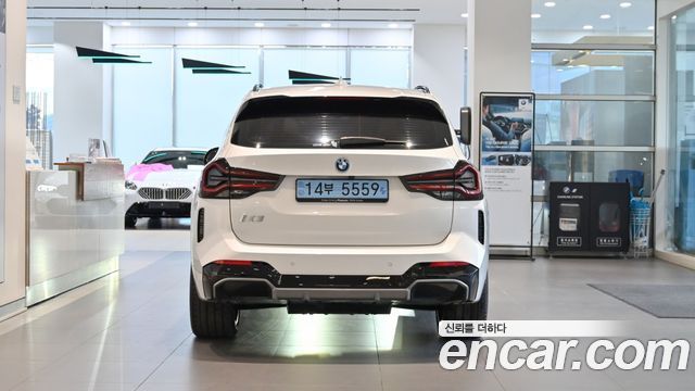 BMW iX3 M Sports — пробег 19 915 км — фото 3 из 3