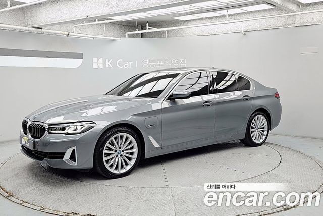 BMW 5-Series 530e Luxury — пробег 24 974 км — фото 3 из 5