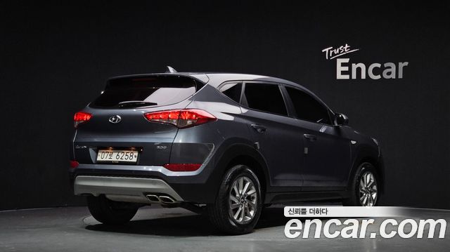 Hyundai Tucson Diesel 2.0 2WD Smart — пробег 88 990 км — фото 2 из 5