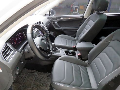 Volkswagen Tiguan 2.0 TDI Prestige — пробег 25 501 км — фото 5 из 5