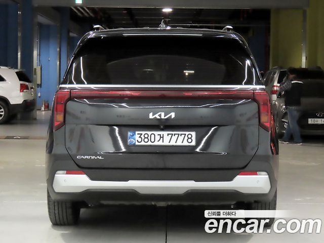 Kia Carnival Diesel 9-Seater Prestige — пробег 67 715 км — фото 3 из 5