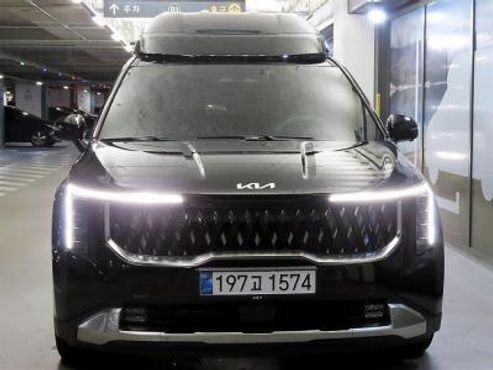 Kia Carnival HEV 7-Seater Hi Limousine Signature — пробег 39 800 км — фото 1 из 5
