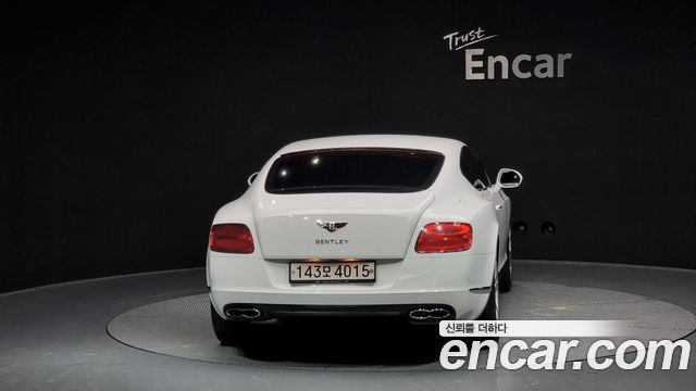 Bentley Continental 4.0 GT — пробег 49 623 км — фото 4 из 5