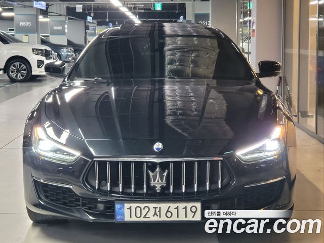 Maserati Ghibli 2.0 GT 3rd — пробег 69 000 км — фото 2 из 5