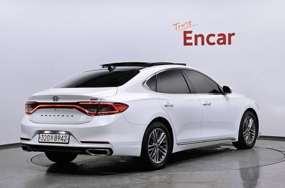 Hyundai Grandeur 2.2 Diesel Premium — пробег 141 886 км — фото 2 из 5