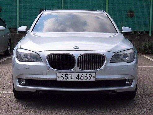 BMW 7-Series 740i — пробег 147 334 км — фото 1 из 5