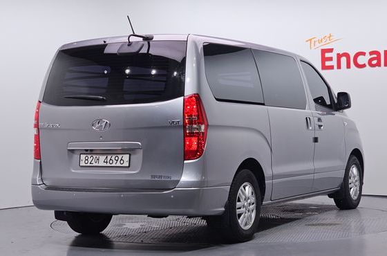 Hyundai Starex Van 3-Seater Smart — пробег 86 723 км — фото 2 из 5