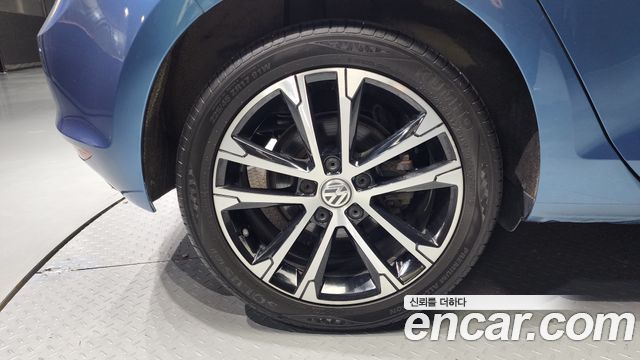 Volkswagen Golf из Кореи Encar