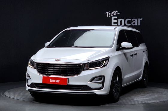Kia Carnival 11-Seater Prestige — пробег 167 792 км — фото 1 из 5