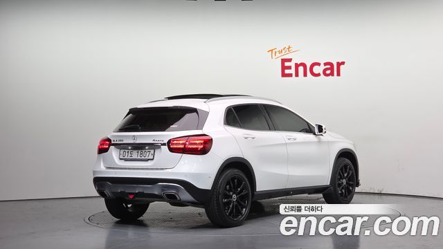 Mercedes-Benz GLA-Class из Кореи Encar