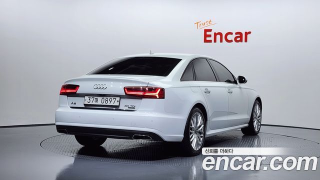 Audi A6 40 TDI Quattro Premium C7 — пробег 221 910 км — фото 2 из 5
