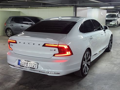 Volvo S90 B6 AWD Ultimate Bright — пробег 11 696 км — фото 3 из 5