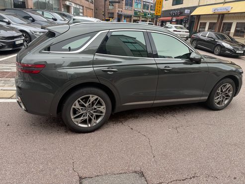Genesis GV70 2.5T Gasoline 2WD — пробег 27 000 км — фото 2 из 5