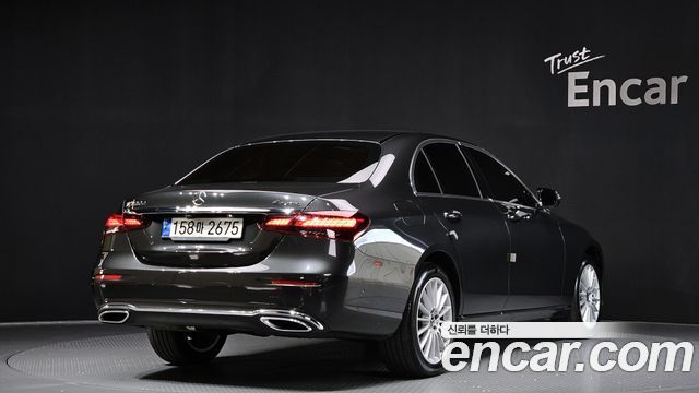 Mercedes-Benz E-Class из Кореи Encar