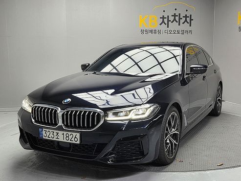 BMW 5-Series 530i M Sport Package — пробег 98 441 км — фото 1 из 5