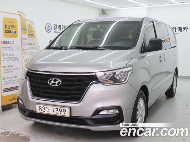 Hyundai Starex Van 5-Seater Smart — пробег 50 000 км — фото 2 из 5