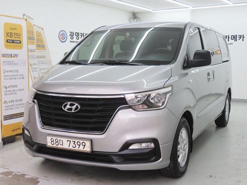 Hyundai Starex Van 5-Seater Smart — пробег 50 000 км — фото 2 из 5