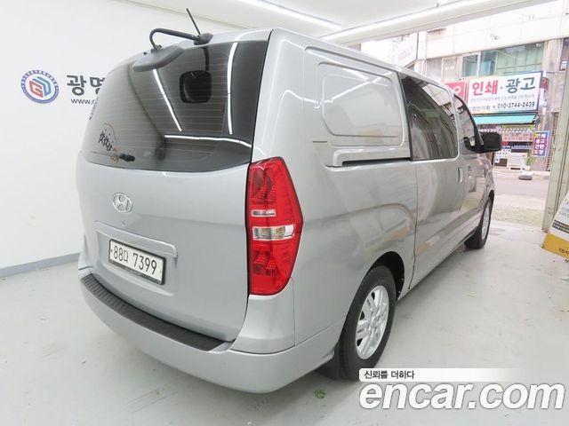 Hyundai Starex Van 5-Seater Smart — пробег 50 000 км — фото 3 из 5