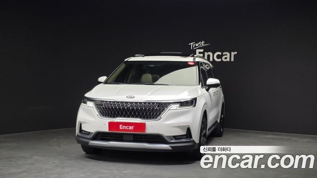 Kia Carnival 9-Seater Signature — пробег 76 572 км — фото 3 из 5