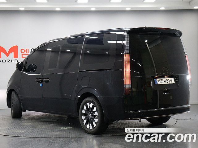 Hyundai Staria 4WD Lounge 7-Seater Inspiration — пробег 1 340 км — фото 4 из 5